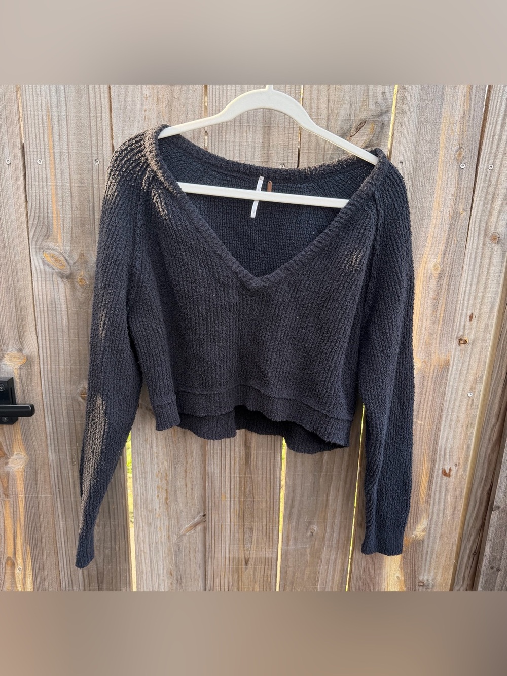 Free People Black Cropped V-Neck Sweater Size Small